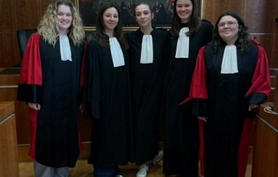 dernière répétition des étudiantes en droit de l'université d'Artois avant le concours de plaidoirie de la clinique de la Sorbonne