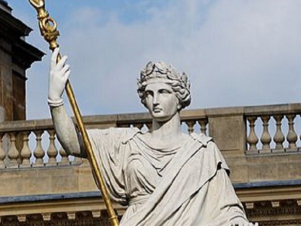 Place du palais bourbon Paris